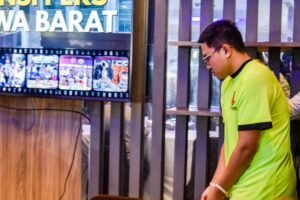 image_750x_6943ee3ceb269