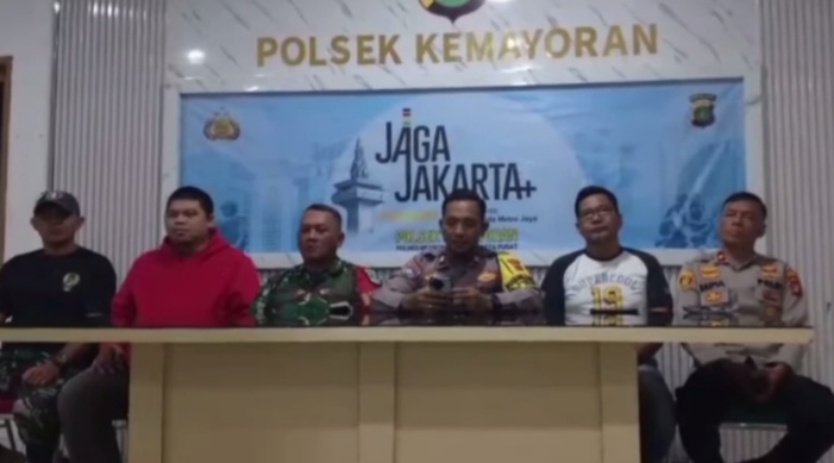viral-tudingan-es-gabus-dari-bahan-spons-polisi-akui-salah-dan-minta-maaf-ke-pedagang-27012026-122623