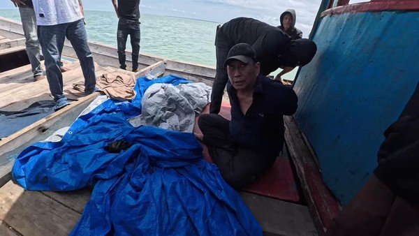 penampakan-ko-erwin-saat-diamankan-1772177156094_169