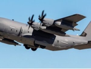 Pesawat-C-130-Hercules-700x530