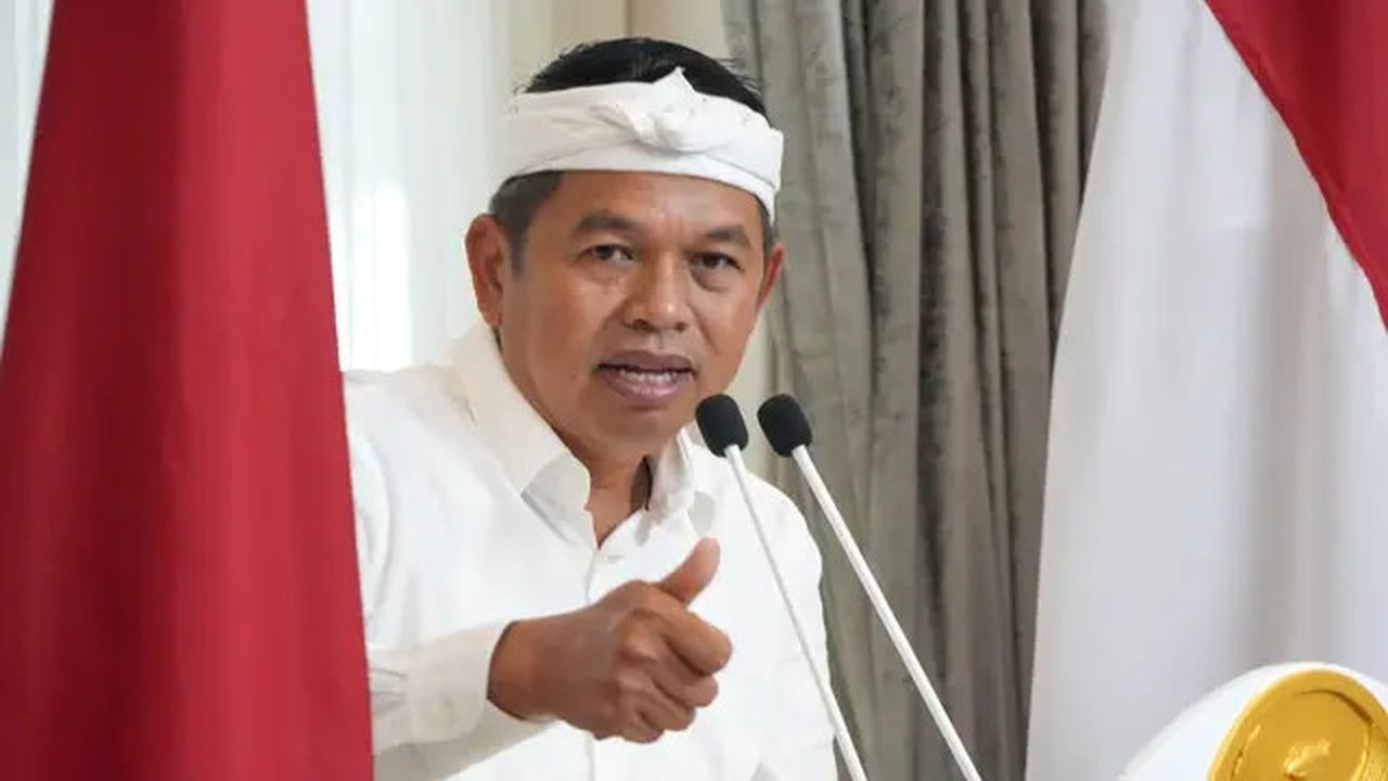 image_bank_2025_08_21_094712.755-rapor-kinerja-dedi-mulyadi-disorot-warganet-versi-survei-litbang-kompas-ini-hasil-yang-masih-merah-1